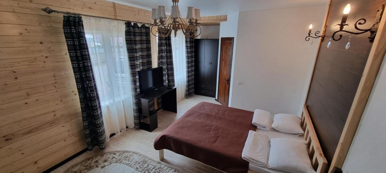 Коло Гір Hotel โกโลชาวา ภายนอก รูปภาพ
