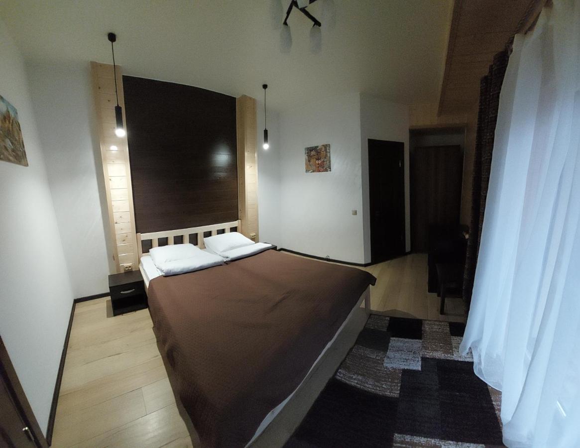 Коло Гір Hotel โกโลชาวา ภายนอก รูปภาพ