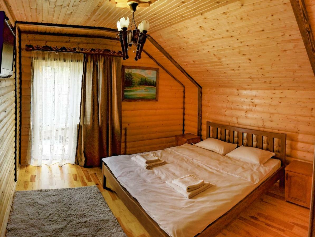 Коло Гір Hotel โกโลชาวา ภายนอก รูปภาพ
