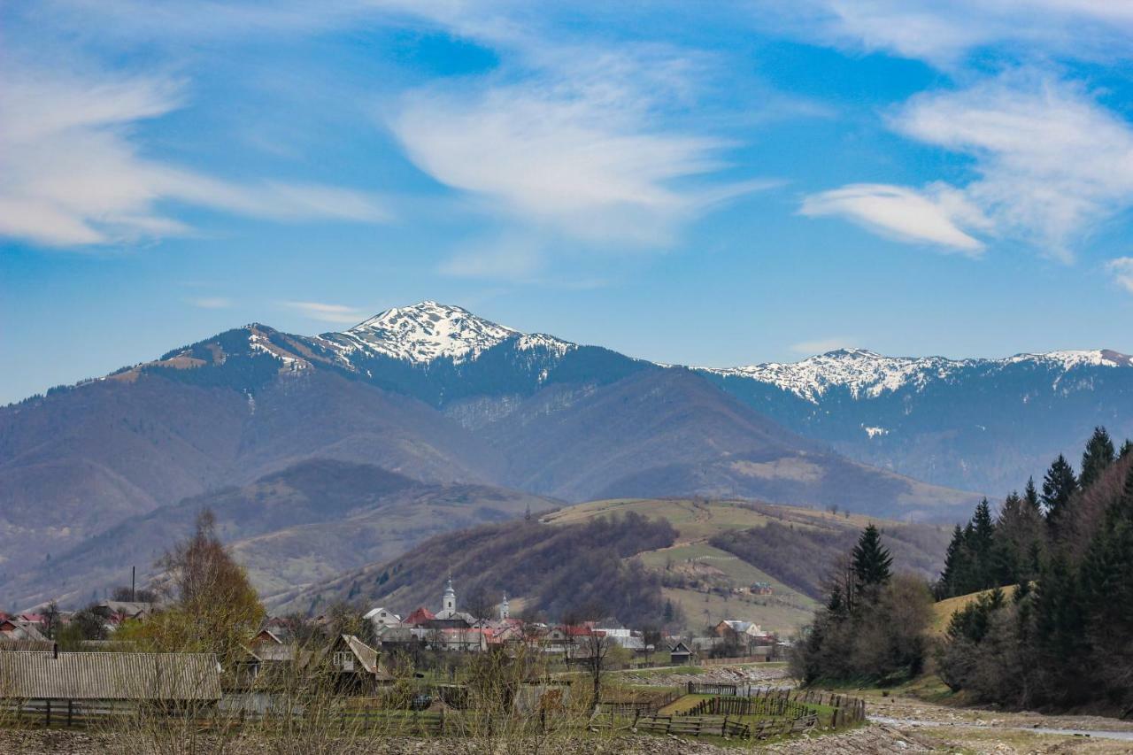 Коло Гір Hotel โกโลชาวา ภายนอก รูปภาพ
