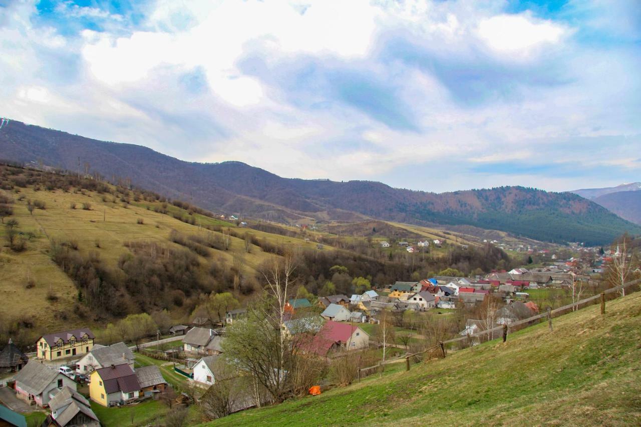 Коло Гір Hotel โกโลชาวา ภายนอก รูปภาพ